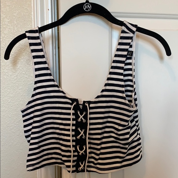 Topshop Tops - TOPSHOP crop top size US 6